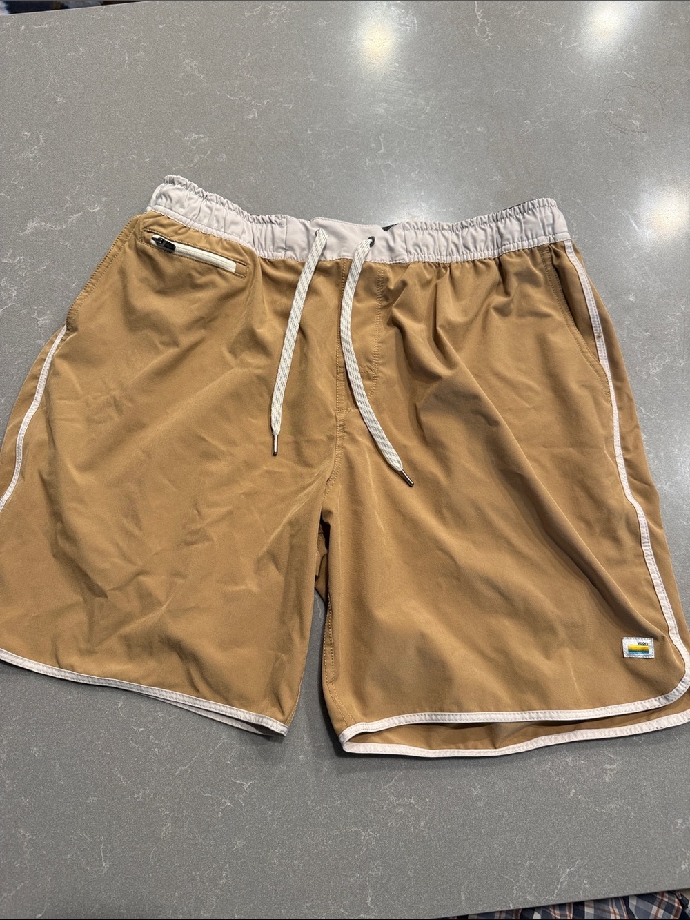 Vuori Men's Drawstring Athletic Shorts in Brown with Cream Trim